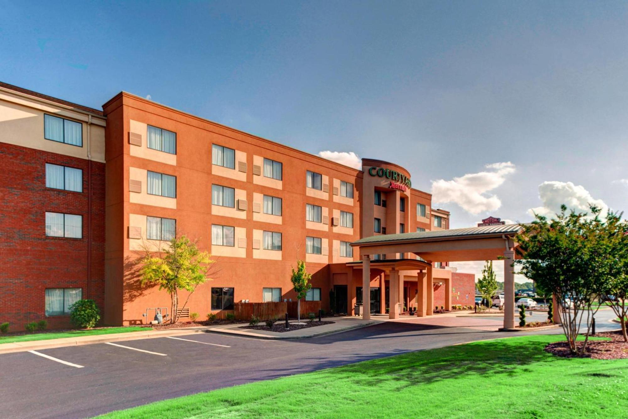 Courtyard By Marriott Anniston Oxford Ξενοδοχείο Εξωτερικό φωτογραφία