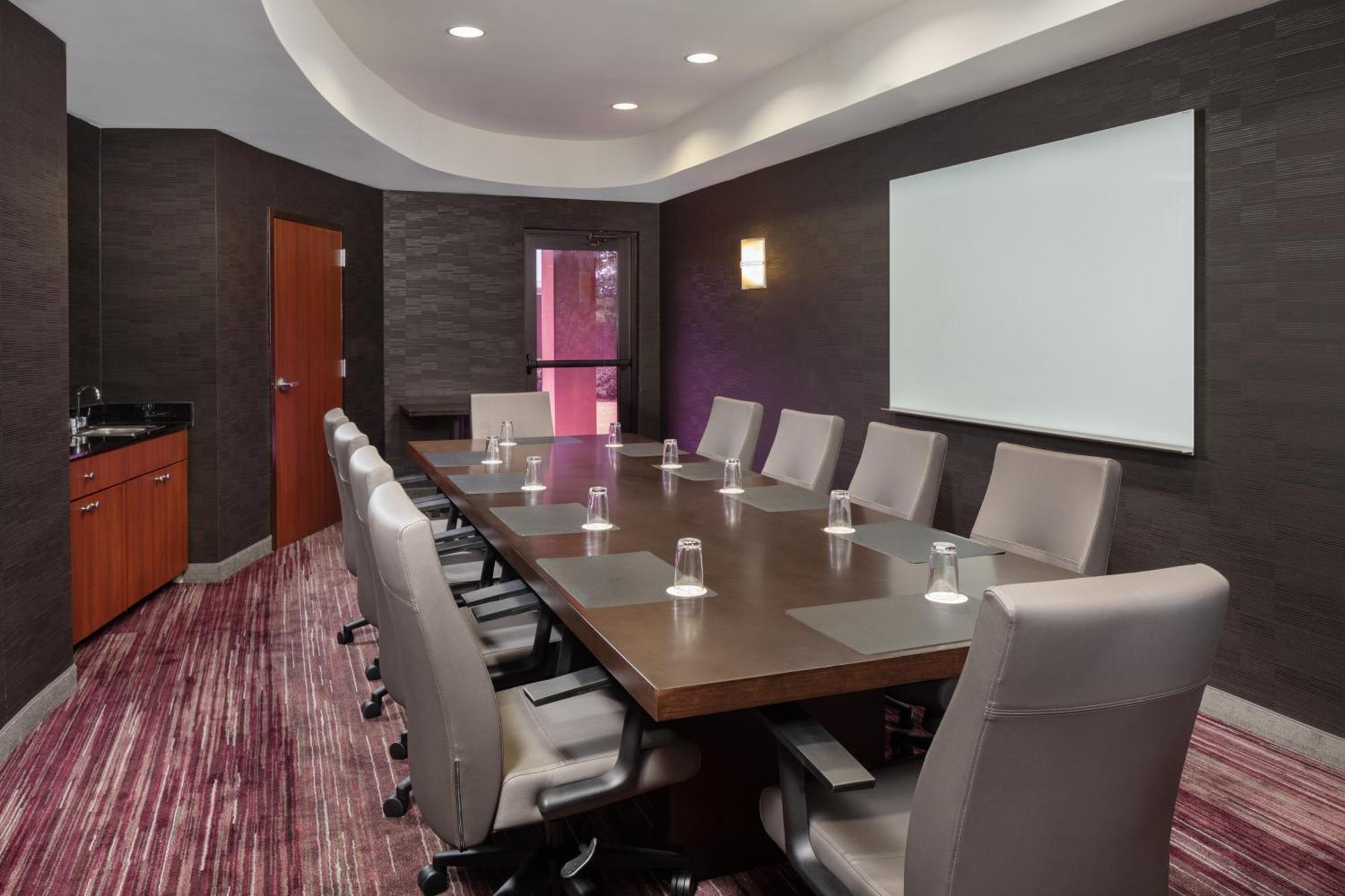 Courtyard By Marriott Anniston Oxford Ξενοδοχείο Εξωτερικό φωτογραφία