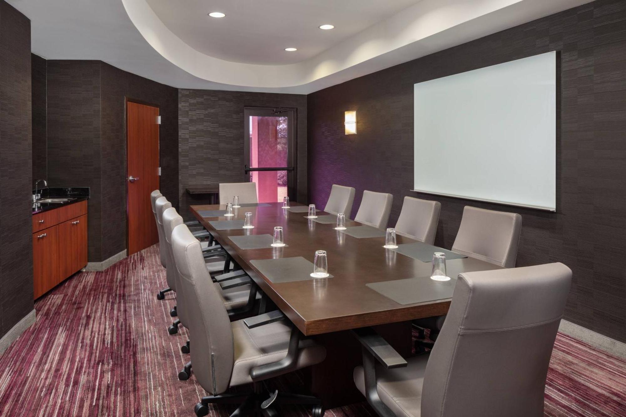 Courtyard By Marriott Anniston Oxford Ξενοδοχείο Εξωτερικό φωτογραφία